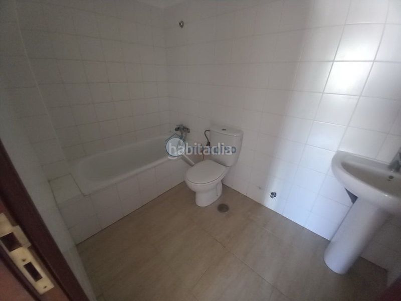 Foto c74bcbed-8f5d-4271-a2f5-a2c9f5671541. Pis amb aparcament a Arico