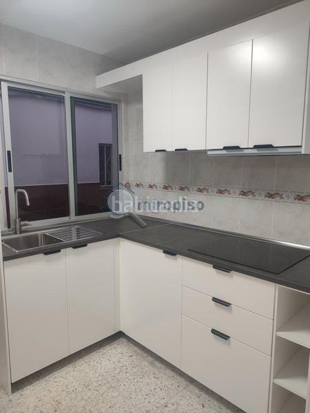 Foto 6daf5287-3d2b-406f-b892-fd8add8052e6. Alquiler piso  en alquiler en Cabo Blanco, 1 dormitorio. en Arona