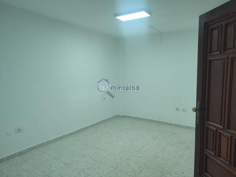 Foto f5cc4049-519b-4d33-b011-c02c860d68bc. Alquiler piso  en alquiler en Cabo Blanco, 1 dormitorio. en Arona