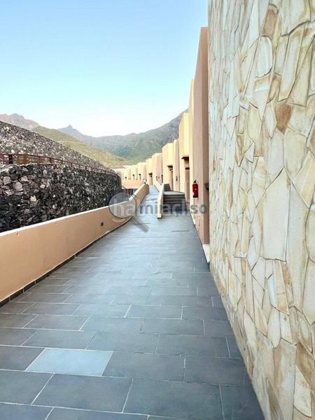 Foto 3a39d8f9-9ccf-4e07-8d64-fef3d7a0634d. Chalet con parcheggio in Fañabé - Ifonche y Benítez Adeje