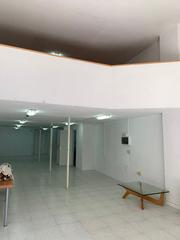 Alquiler Local Comercial en Toscal. Se alquila local de 400 m2 en el toscal