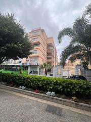 Pis a Buenavista - Chapatal. Estupendo piso en zona ramblas.