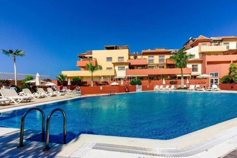 Foto 5a93715d-1930-46b0-ac37-ec51a5eb0295. Dúplex a Playa del Duque Adeje