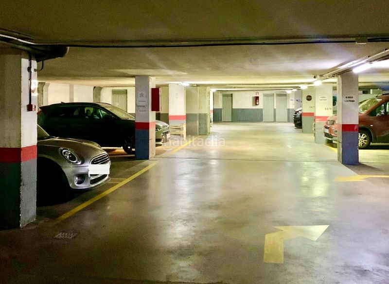 Parking coche  en  La Salle - Cuatro Torres. Oportunidad para inversores  alta rentabilidad