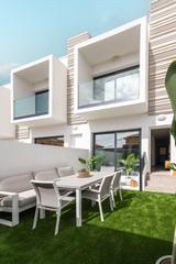 Casa adossada a El Médano. Casa adosada en venta en el médano