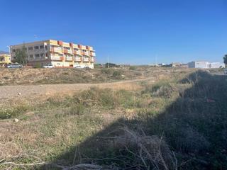 Terreny residencial a San Isidro. Oportunidad de inversion solar urbano san isidro