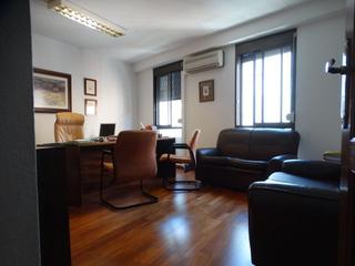 Miete Büro in Centro. Céntrica oficina en santa cruz