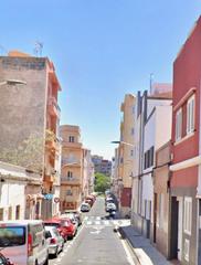 Terreny residencial a La Salud. Casa para reformar en el barrio la salud