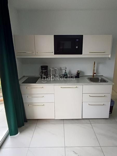 Foto 4e17e5a1-20f0-4081-a6e7-a38dfd087395. Piso oportunidad única de inversión en los cristianos! en Arona