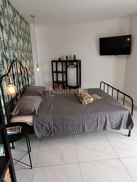 Foto 93a8f5c6-1fb9-4575-8d2f-c5ee0005ea55. Piso oportunidad única de inversión en los cristianos! en Arona