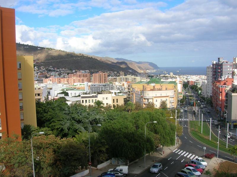 Foto f1c282ad-0d83-4ad5-bfee-9ff64365389b. Pis a juan pedro davila 2 a Villa Ascensión - El Perú - Cruz del Señor Santa Cruz de Tenerife