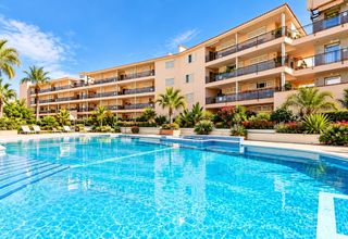 Estudi a Playa de las Américas. Estudio reformado con terraza y piscina en los cristianos