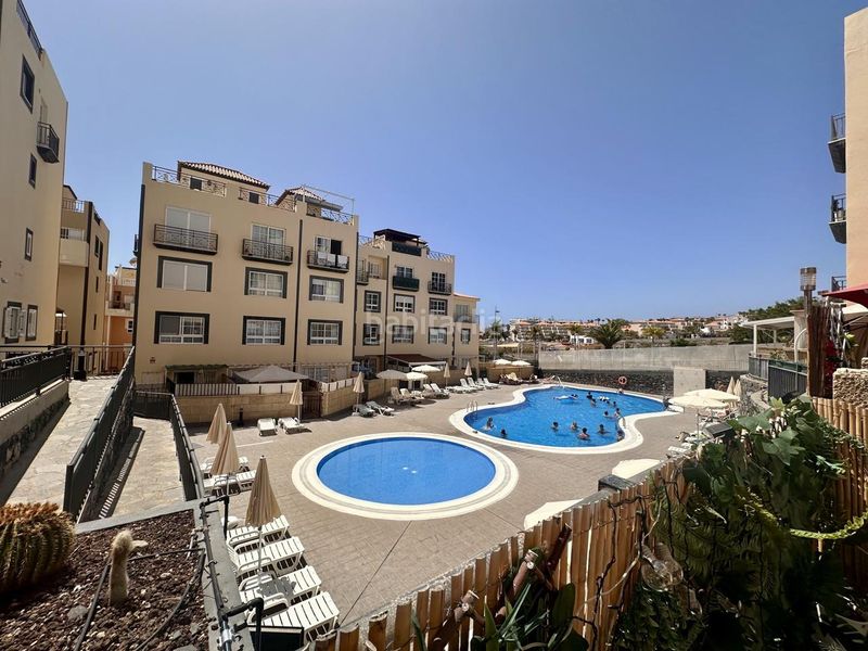 Foto 5fd2fc58-c371-4322-8c77-fffbc0e634a9. Zweistöckige wohnung in calle la tosca 12 in Callao Salvaje - Playa Paraíso Adeje
