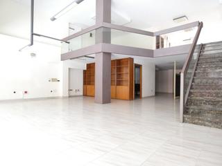 Local Comercial a Calle baró de pinopar 22. Gran local comercial en baró de pinopar oportunidad de inversión
