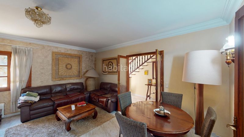 Foto 76d9df94-6451-4953-8434-6838865a355d. Casa  unifamiliar con piscina y vistas al campo en el pueblo en Algaida