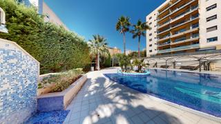 Flat  Calle republica dominicana. Amplio piso con terraza, garaje y piscina en son espanyolet, pal