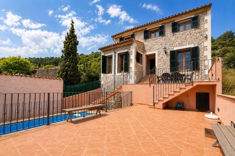 Foto 73ea3e12-5213-4611-a99e-b00f3f314d4b. Casa amb aparcament piscina a Alaró