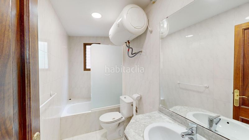 Foto 14221dea-fb41-43a5-b35c-9c5532b5871a. Casa a Pere Garau Palma de Mallorca