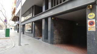 Parking voiture à Calle Baró de Pinopar 22