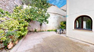 House  Calle d'es pouas. Casa de pueblo con jardín y terraza en el centro de santa margal