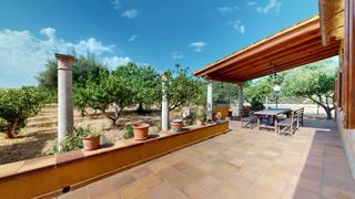 Country house in Son Sardina. Encantadora casa rústica con jardín y garaje en son sardina, pal
