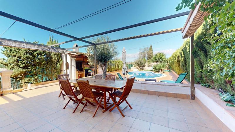 Foto 5591f531-2f69-4b70-bf1c-9b9d99bccf39. Casa bifamiliare con riscaldamento parcheggio piscina in Marratxí