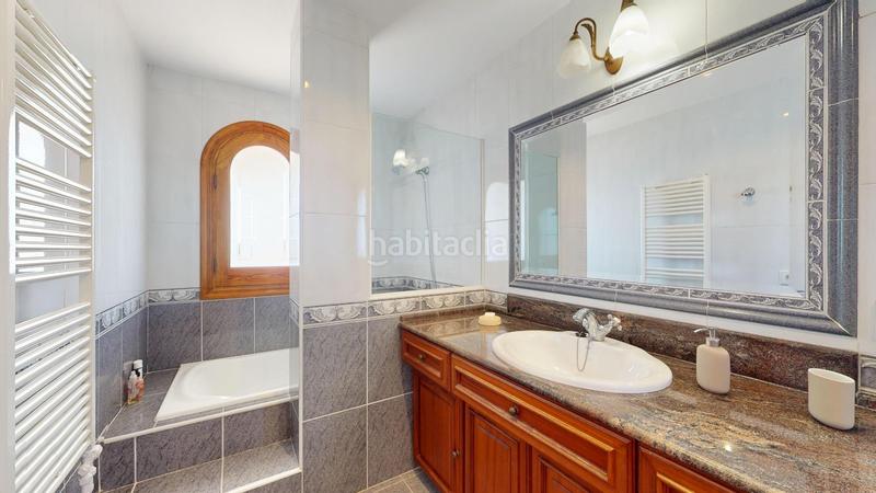 Foto f4a8dc2d-81fb-451a-b701-557b2f009542. Casa bifamiliare con riscaldamento parcheggio piscina in Marratxí