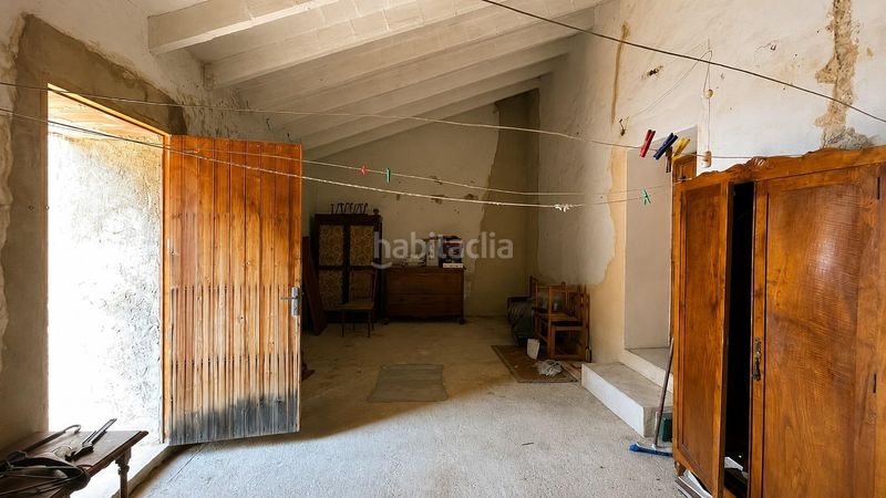 Foto 2c8064ff-7267-4044-a60f-f5872f131e8a. Masia amb aparcament a Selva