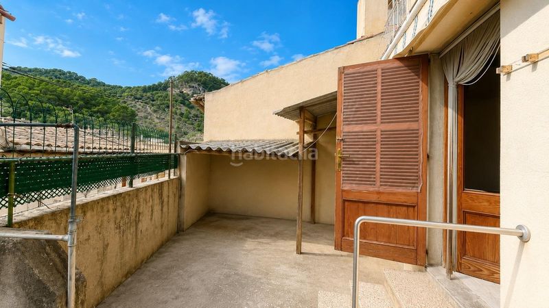 Foto 7f77b481-ee3d-4651-ac46-49a734e81a5d. Masia amb aparcament a Selva