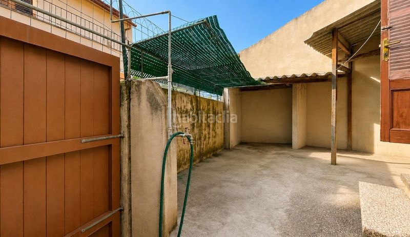 Foto fcba7d26-a3a4-4798-a6ed-88a026a0bc60. Masia amb aparcament a Selva