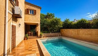Maison à Selva. Casa típica mallorquina en plena montaña con licencia vacacional