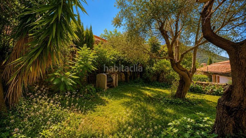 Foto a5d9e3f1-fab4-41b2-a90c-ad71406571d1. Casa amb piscina a Selva