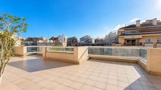Àtic  Carrer d'anselm turmeda. Amplio y luminoso ático con gran terraza en bons aires, palma de