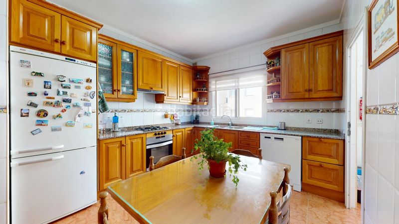 Foto 170a96ce-1302-42d8-8141-f218efe4dacd. Casa amb calefacció aparcament a Son Canals Palma de Mallorca