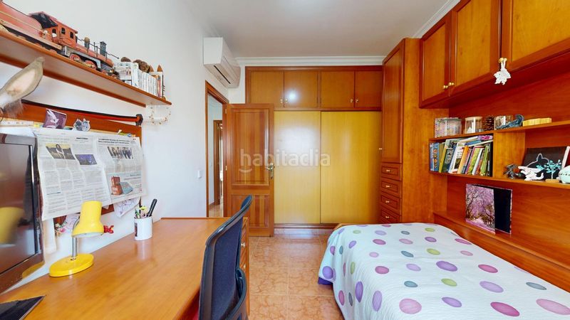 Foto f6a24b2c-d5a1-494f-adfd-0e32020bc7ba. Casa amb calefacció aparcament a Son Canals Palma de Mallorca