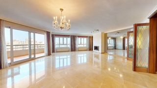 Flat  Calle de miquel sants oliver. Exclusivo, luminoso y amplio piso con varias terrazas y vistas p