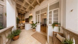 Flat  Calle sant jaume. Oportunidad única en la histórica calle sant jaume