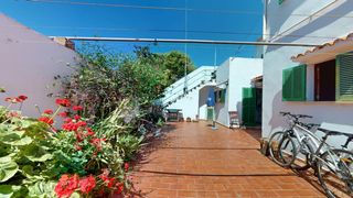 Country house in Sa Ràpita - Ses Covetes. Encantadora casa mediterránea a 100 metros del mar en sa ràpita