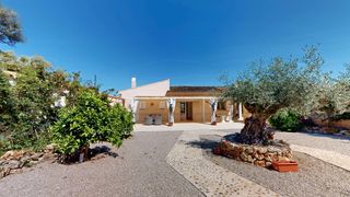 Bauernhof in Sencelles. Casa de campo reformada en biniali con piscina y vistas panorámi
