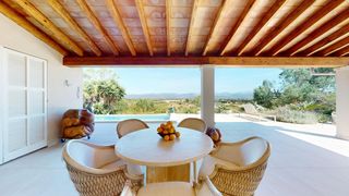 Masia a Sencelles. Casa de campo reformada en biniali con piscina y vistas panorámi