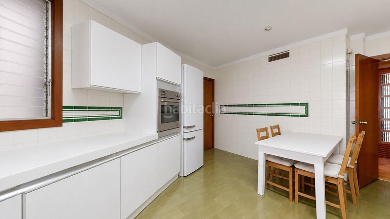 Foto dcabe531-30fa-43fe-a0c9-b2ddf7f47223. Pis amb aparcament piscina a Los Almendros-Son Rapinya Palma de Mallorca
