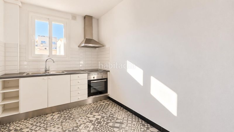 Foto f01c11a1-3979-46bd-8f81-55d558f85fba. Ático piso con dos terrazas privadas y mucho carácter en archiduque en Palma de Mallorca