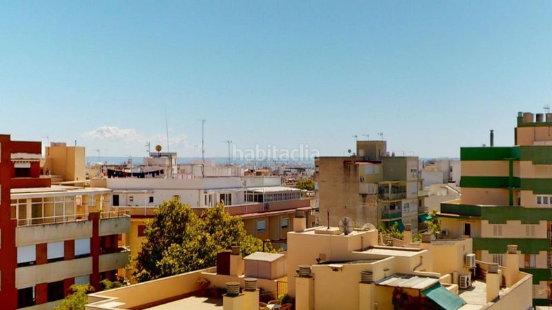 Foto 01ddd845-765d-4e1c-bc11-fef1b6a622b8. Ático última planta con balcón, mucha luz y vistas despejadas en calle aragón en Palma de Mallorca