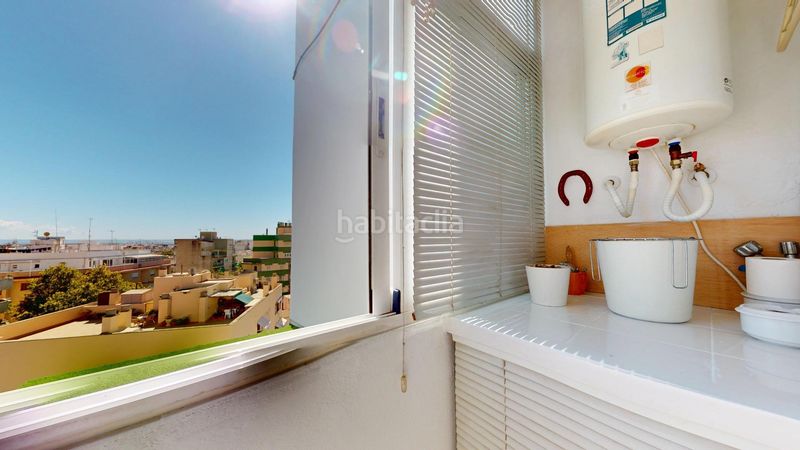 Foto d144d15c-257c-4a20-a6a5-f0d90209ddee. Ático última planta con balcón, mucha luz y vistas despejadas en calle aragón en Palma de Mallorca