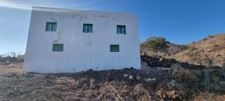 Propriété à Los listones 1. Finca rústica con cuarto de apero