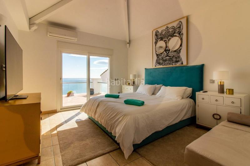 Foto d64bc6cd-27a9-4836-b13e-e625f3dede13. Chalet en del risco 44 viva en el estilo de vida mediterráneo en Manilva