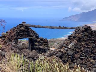 Fondo rustico  El chijo. House in ruins in frontera, with 3,500 m of land and spectacular