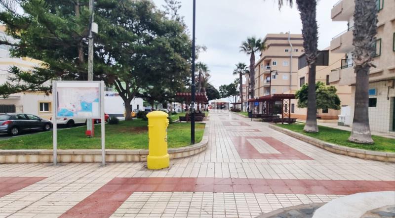 Foto 5c5f94ca-b5f6-4bbd-ba0d-d589cc991045. Apartament a dionisio gonzález 13 a Las Galletas Arona