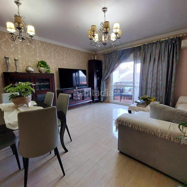 Foto 2eaf96f4-451a-4d2b-897e-76826e08216b. Casa a schiera in puerta de hierro 22 in Coín