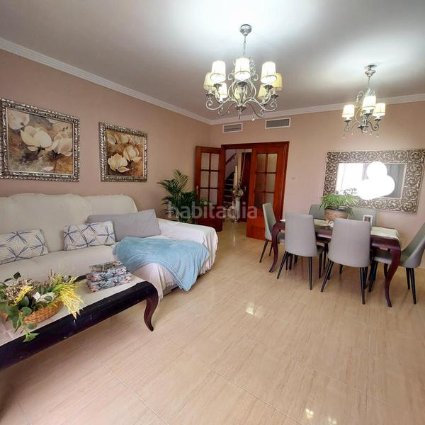 Foto 4311d71b-d754-4435-8b28-a4b11386f219. Casa a schiera in puerta de hierro 22 in Coín